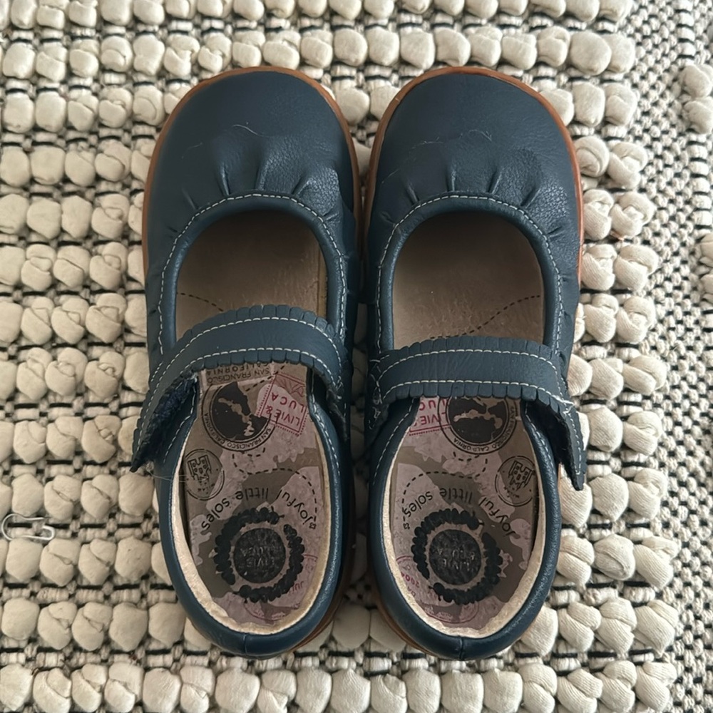 Livie & Luca Navy Mary Jane’s “Ruche Classic”